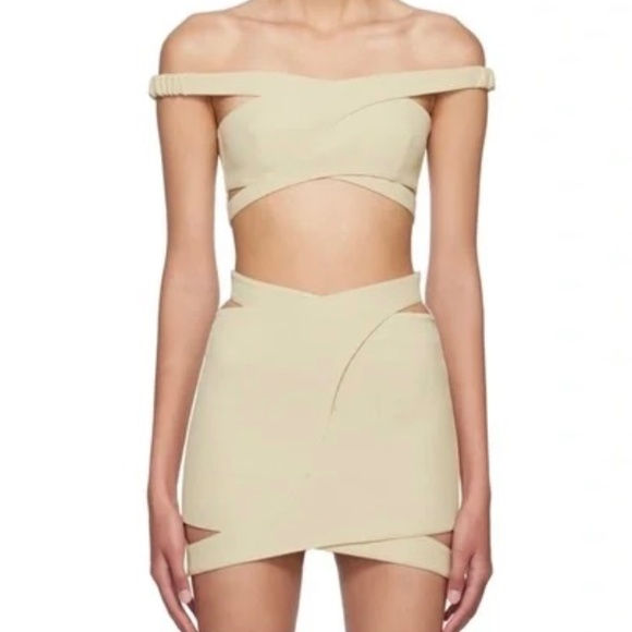 J KOO Beige Cut-Out Mini Skirt & Top New with tags - Picture 12 of 15